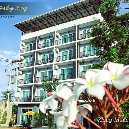 The Beach At Klong Muang Exterior foto