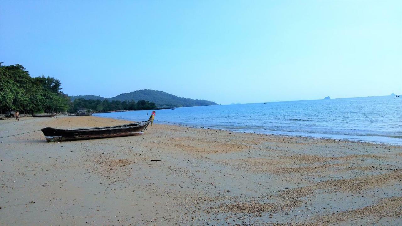 The Beach At Klong Muang Exterior foto